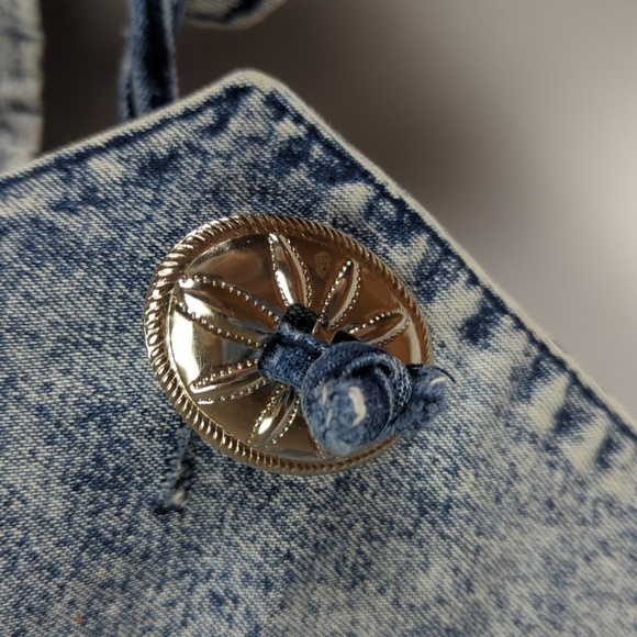 Dakota Vintage Washed Out Jean Vest - Picture 3 of 5